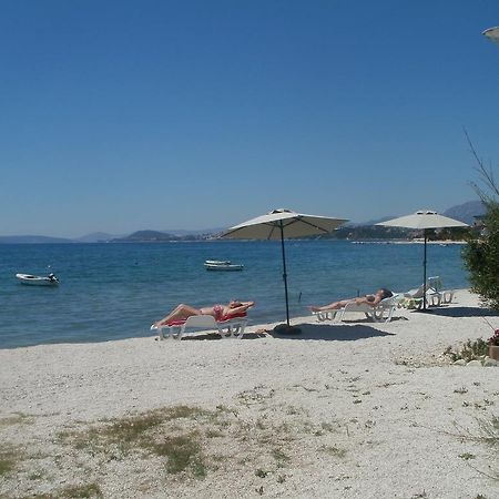 פודסטראנה Beach Apartments Toni מראה חיצוני תמונה