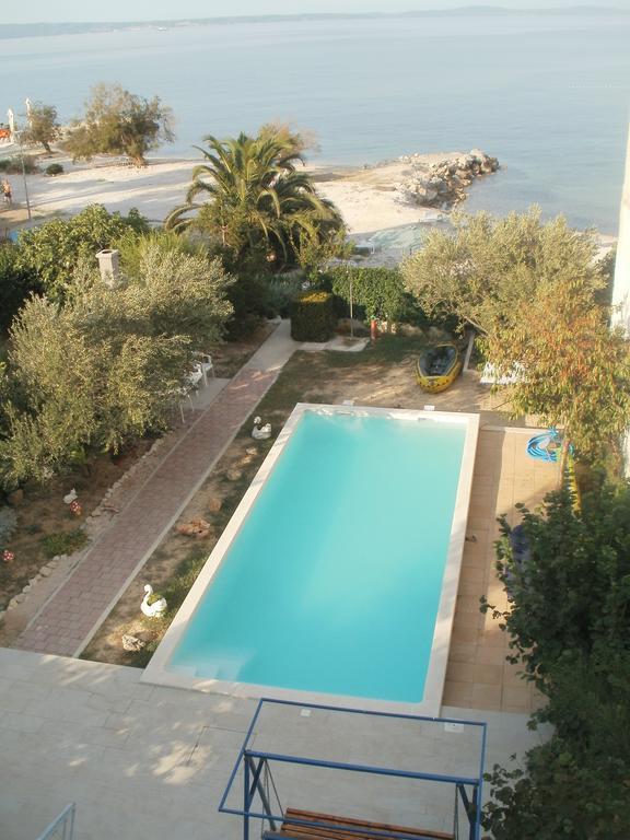 פודסטראנה Beach Apartments Toni מראה חיצוני תמונה