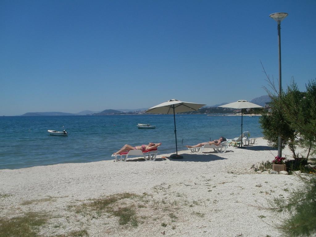 פודסטראנה Beach Apartments Toni מראה חיצוני תמונה