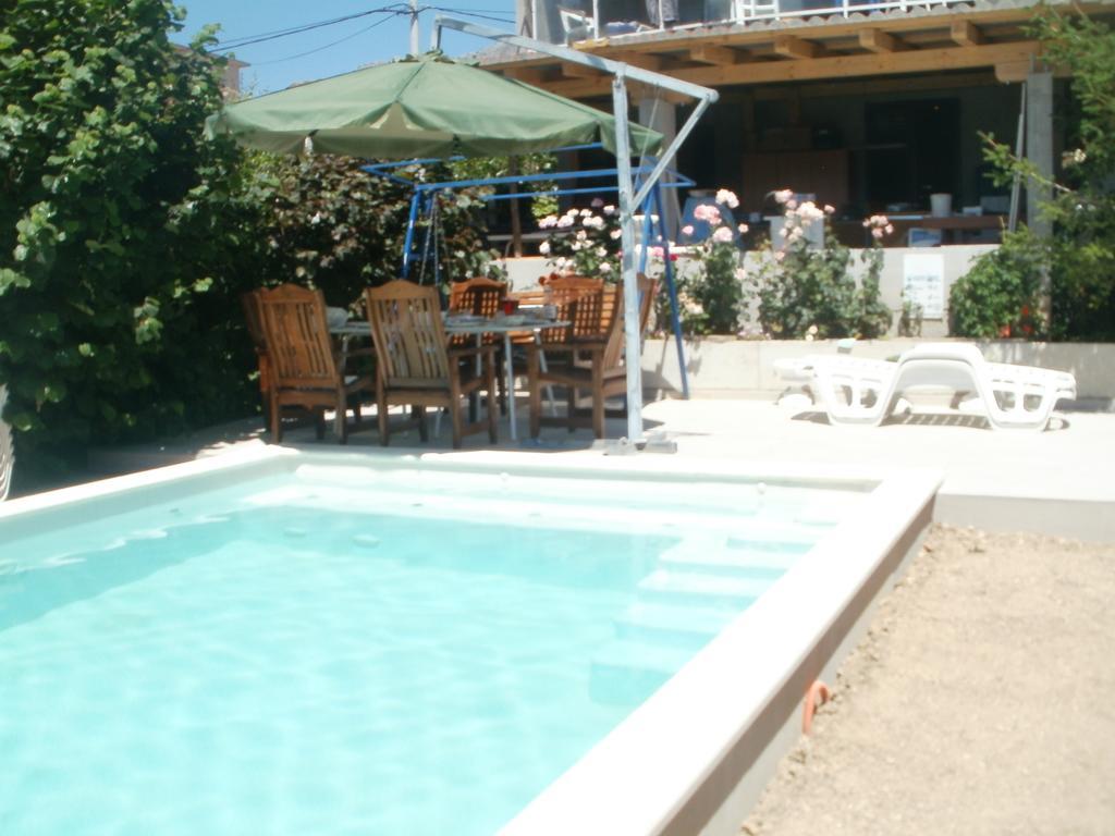 פודסטראנה Beach Apartments Toni מראה חיצוני תמונה